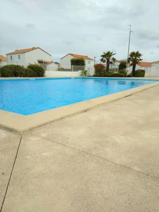 Maison De Vacances En Bord De Mer, Avec Piscine La Faute-sur-Mer Zewnętrze zdjęcie